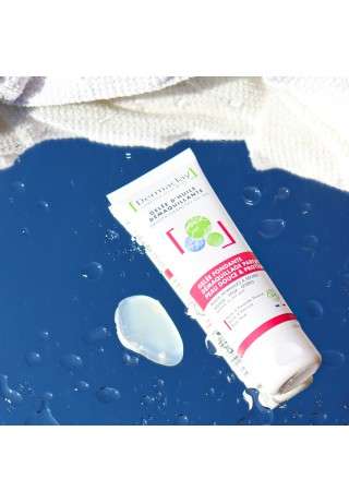 Huile démaquillante bio à l'huile d'amande douce, huile de noyau d'abricot et aloe vera
